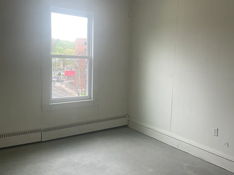 110 Main St #1 — Photo 6