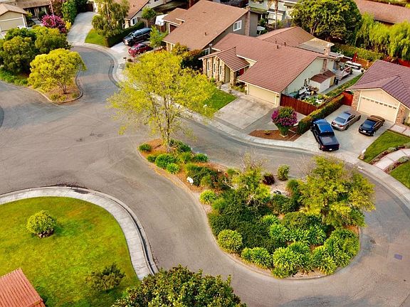 3rd image of 6040 Donna Court