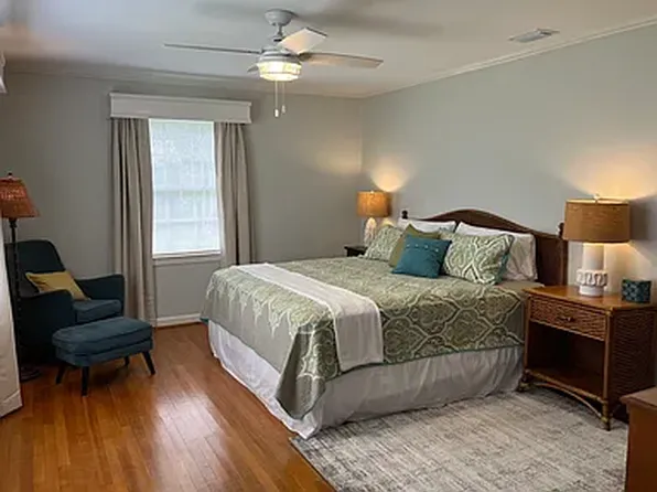 301 W Myrtle Ave, Foley, AL 36535