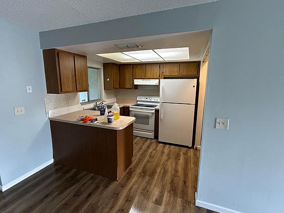 2nd image of 13933/931 First Street