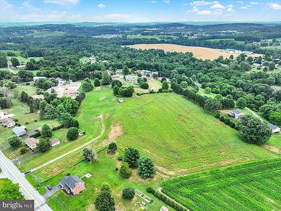 3rd image of 2025 Stoverstown Rd