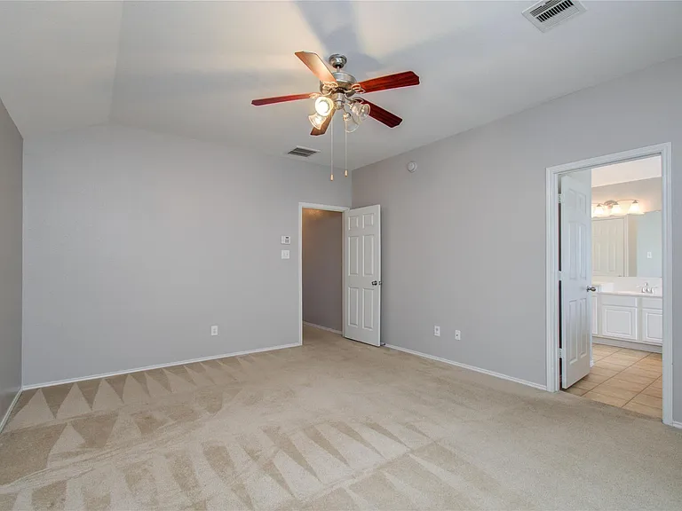 5003 Riverbridge Ct — Photo 15