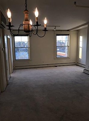 2nd image of 306 Main St APT 1