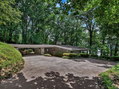 1613 S Arlington Dr, Seneca, SC, 29672