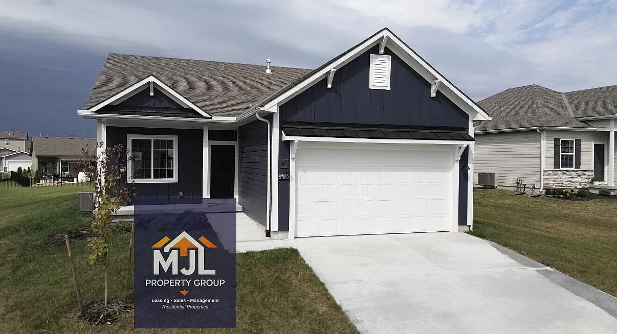 3 bed, 2.0 bath, 1478 sqft, $2,500 — Photo 2