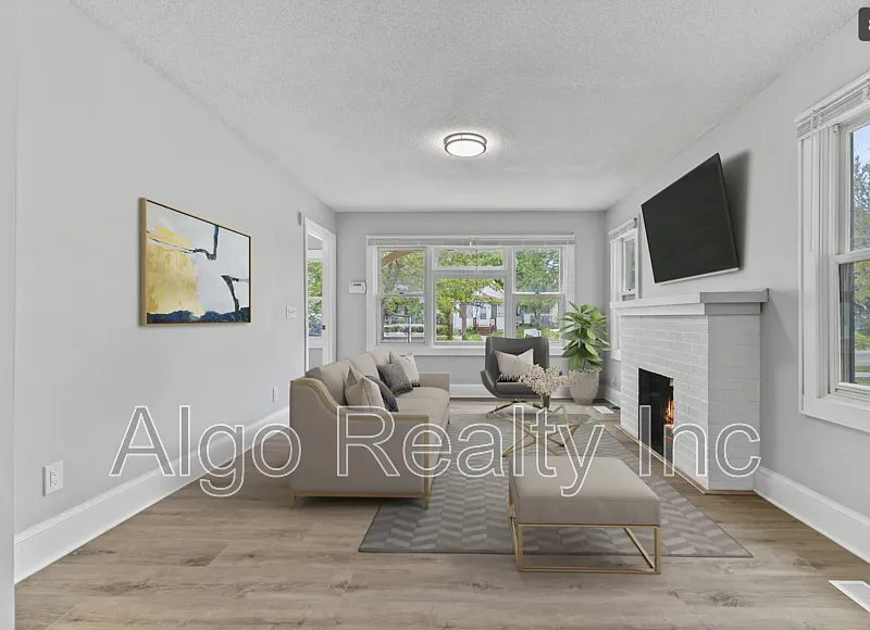 5 bed, 2.0 bath, 1700 sqft, $2,995 — Photo 3