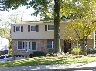 936 Braddock Rd, Pittsburgh, PA 15221