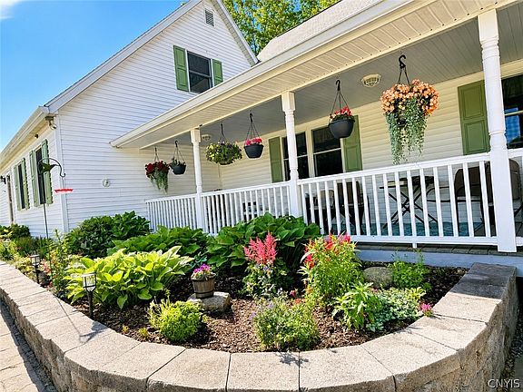 4th image of 373 Luce Rd