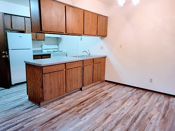 Luxury vinyl flooring