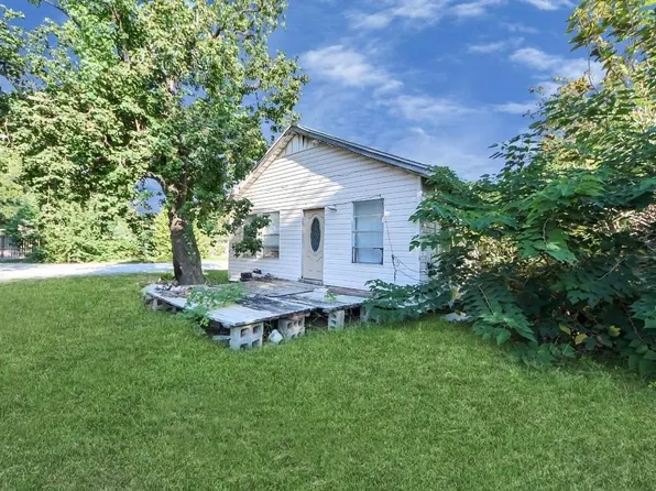 425 Genoa Red Bluff Rd, Houston, TX 77034