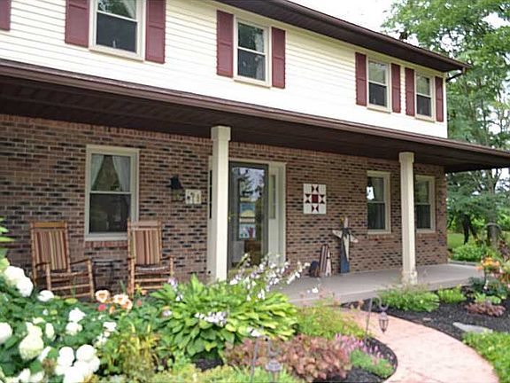 3rd image of 4065 Briarwood Dr