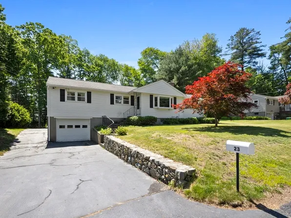 23 Gloria Cir, Burlington, MA 01803