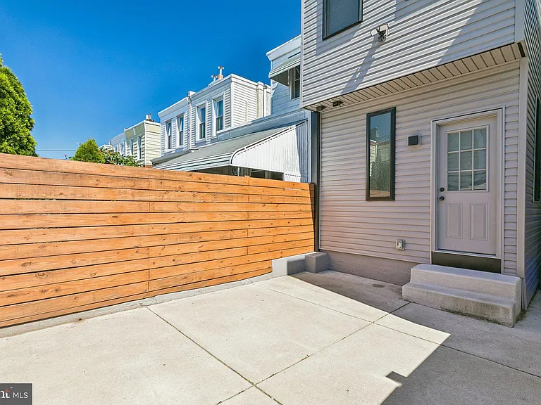 3156 Almond St — Photo 50