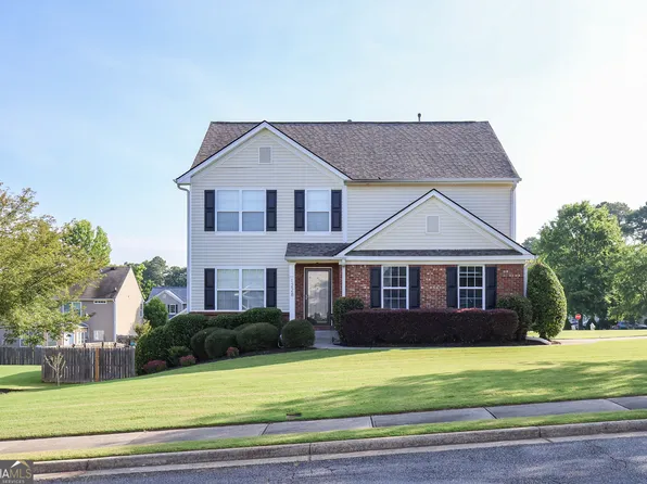 1228 Pine Acre Dr, Buford, GA 30518