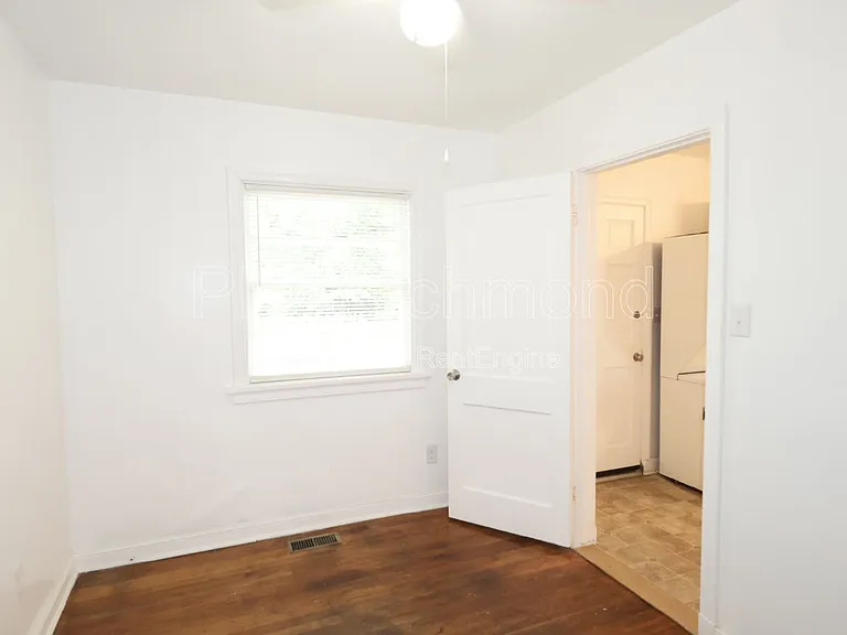 3006 Manor Dr — Photo 10