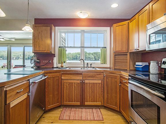 4th image of 4026 W Orchard Dr