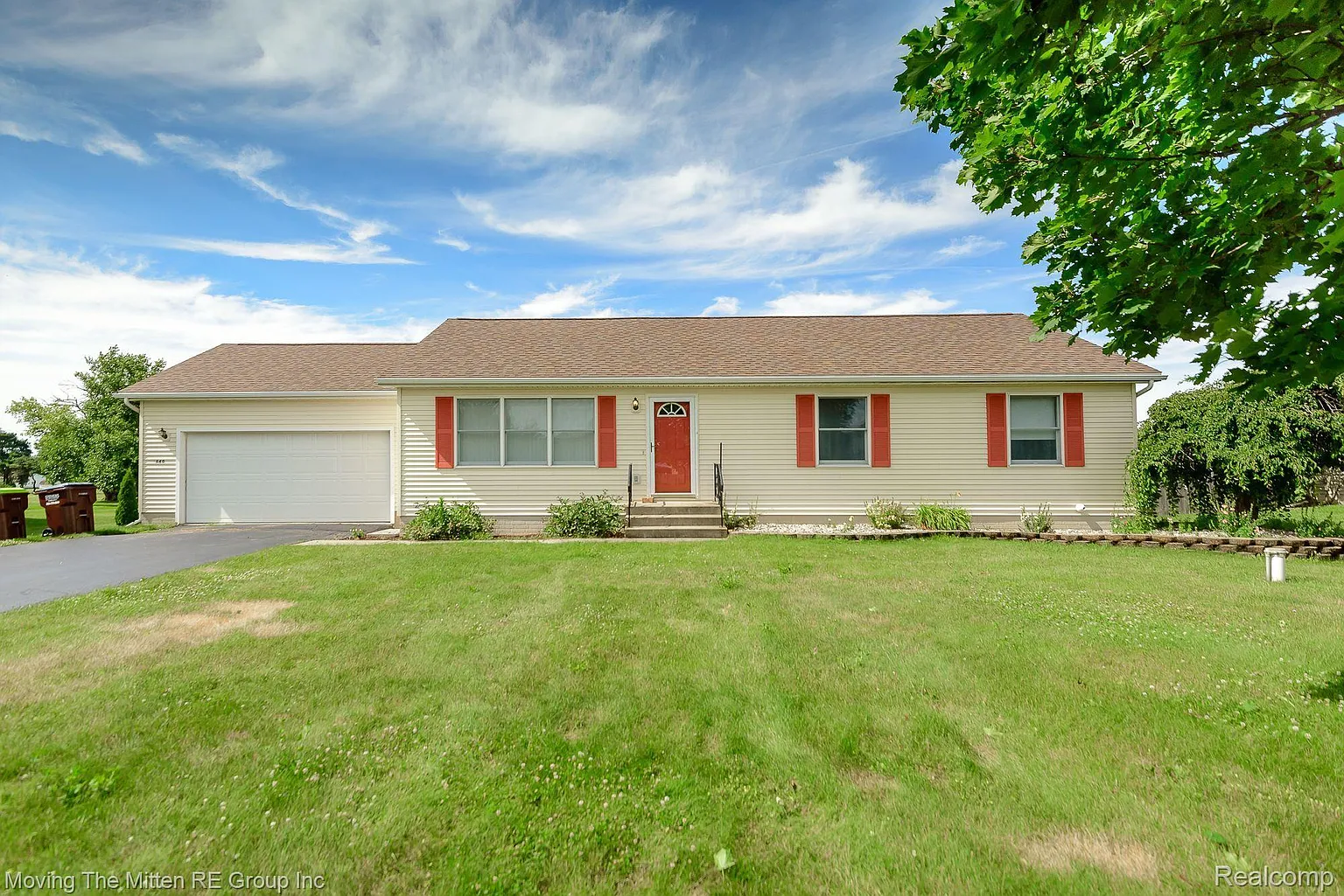 3640 Roberts Meadows Dr N photo 1