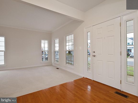 4th image of 12270 Grimsby Ln