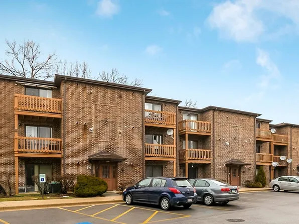 2268 Abbeywood Dr, Lisle, IL