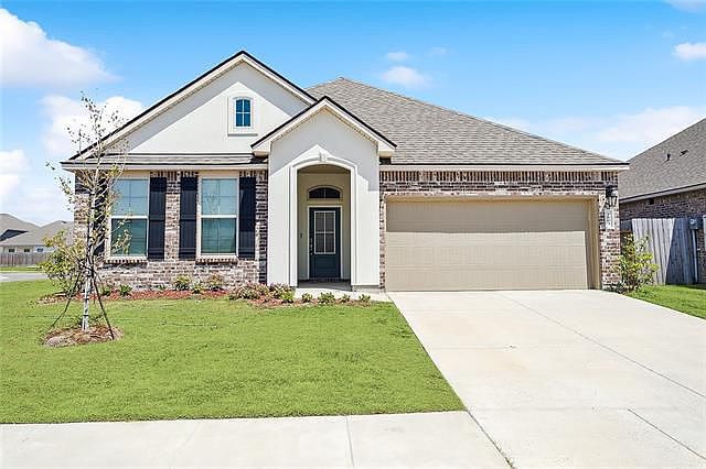 1st image of 1805 Lakeshore Village Dr