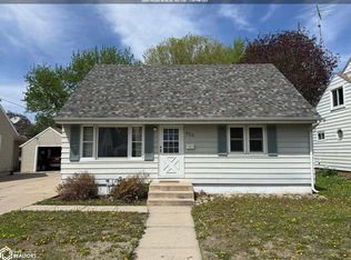930 16th St NE, Mason City, IA 50401