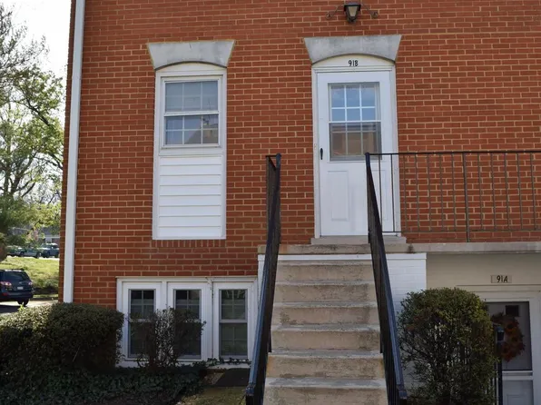 91 Leeds Ct #B, Warrenton, VA 20186