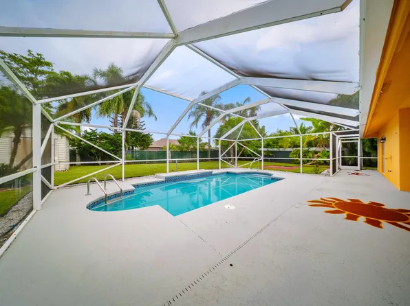 6121 NW Daroco Terrace, Port St Lucie, FL 34986