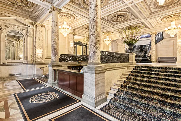 Rented by Douglas Elliman | media 26