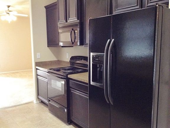 4th image of 1216 Silver Maple Ln