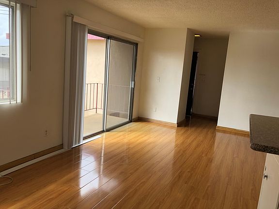 5th image of 620 N Wilcox Ave APT K