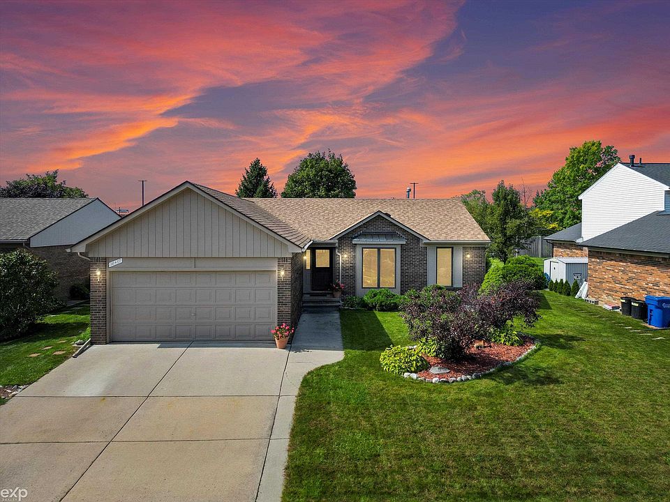 1st image of 28467 Saint Louise Dr