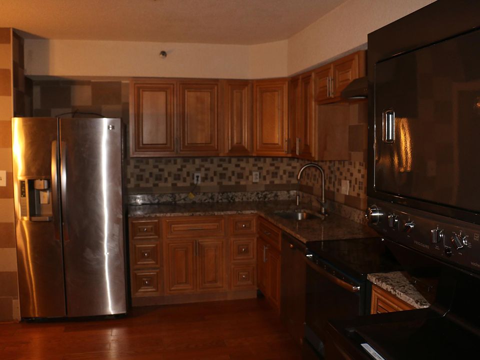 1st image of 3713 S George Mason Dr APT 513W