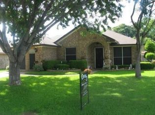 520 Mary Jane Ln, Seagoville, TX 75159