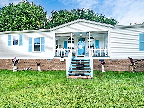 5th image of 9 Crestmont Ln