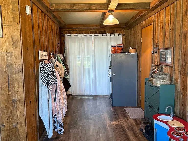 1201 Pleasant St — Photo 13