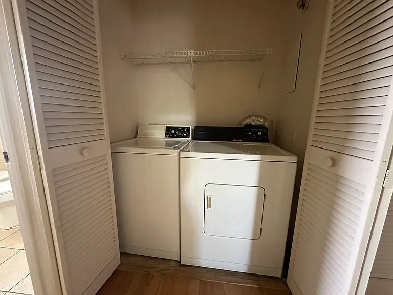 2050 San Marcos Dr SE #215 — Photo 8
