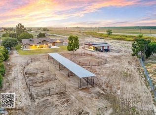 1328 Valov Ln, Bakersfield, CA 93314
