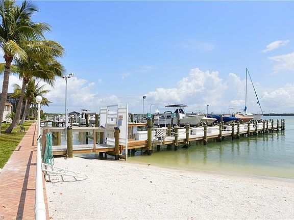 4th image of 8401 Estero Blvd APT 302