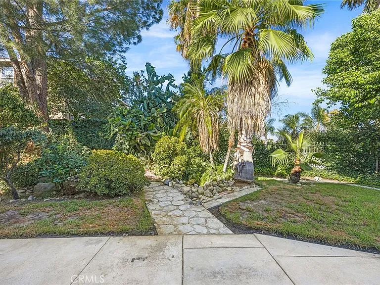 5855 Birkdale Ln — Photo 33