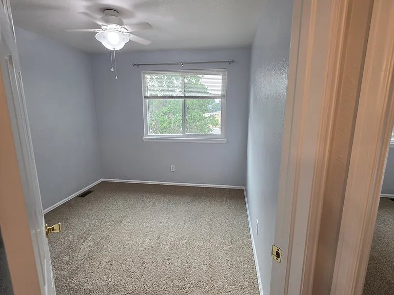 1117 S Ventura Cir #C — Photo 18