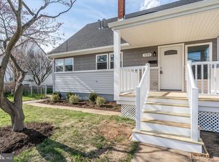 956 Kinwat Ave, Essex, MD 21221