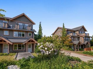 728 Gibsons Way #3, Gibsons, BC V0N 1V9