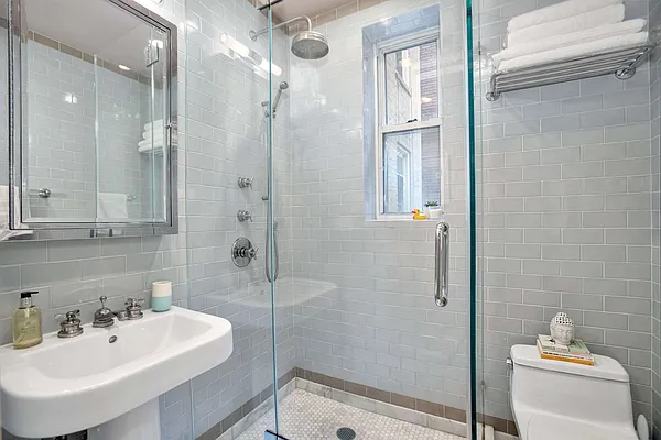 Sold by Compass | media 15