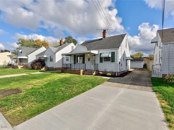 30044 Robert St, Wickliffe, OH 44092