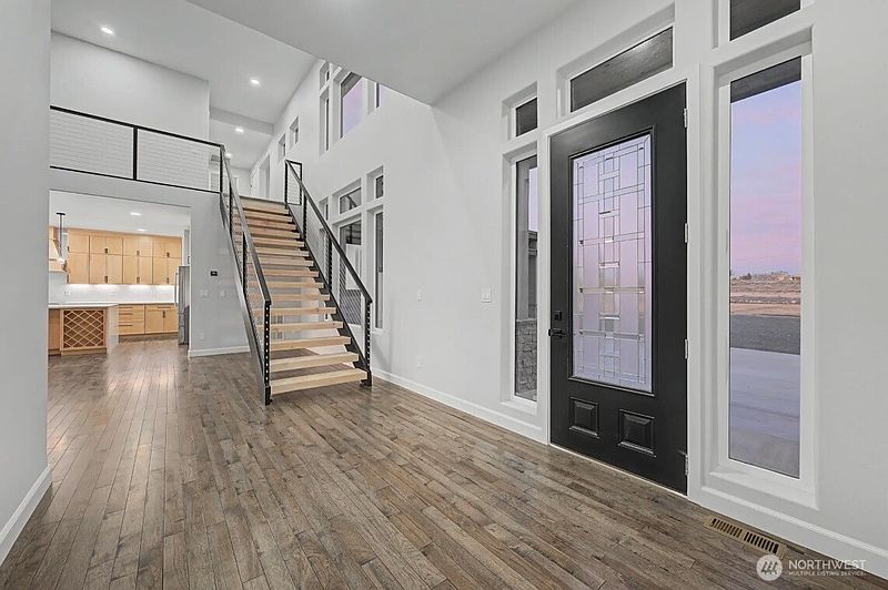 2nd image of 6988 Stonecrest Road NE