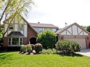 1923 N Derbyshire Ln, Arlington Heights, IL 60004