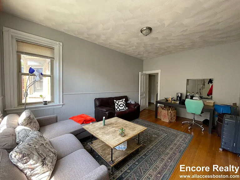 11 Park St #6 — Photo 21