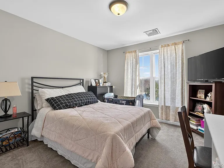 3 Moorefield Cir — Photo 36