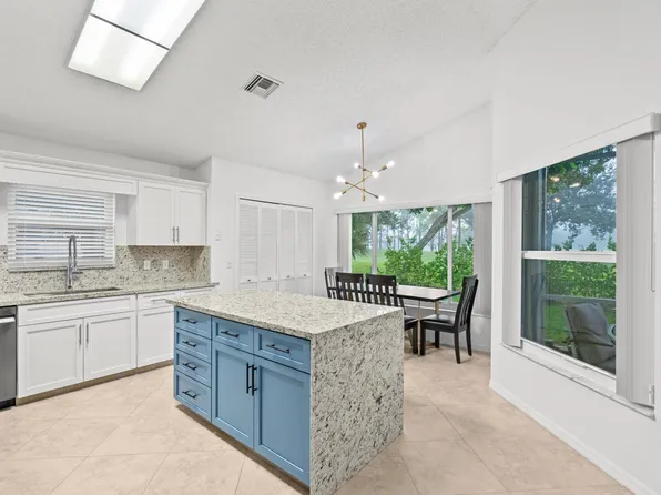 212 Trails End, Greenacres, FL 33413