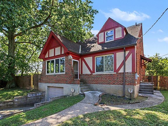 3rd image of 6619 Ravenal Ct